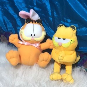Vintage pair 2 plush stuffed GARFIELD orange cats